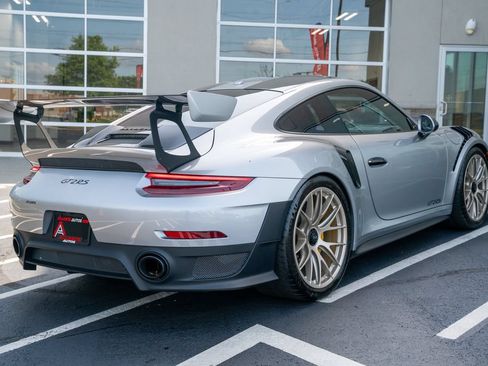 Used 2018 Porsche 911 GT2 RS RWD image 15