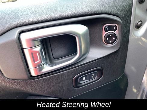 Used 2020 Jeep Wrangler Unlimited Sahara w/ Cold Weather Group AWD/4WD image 15