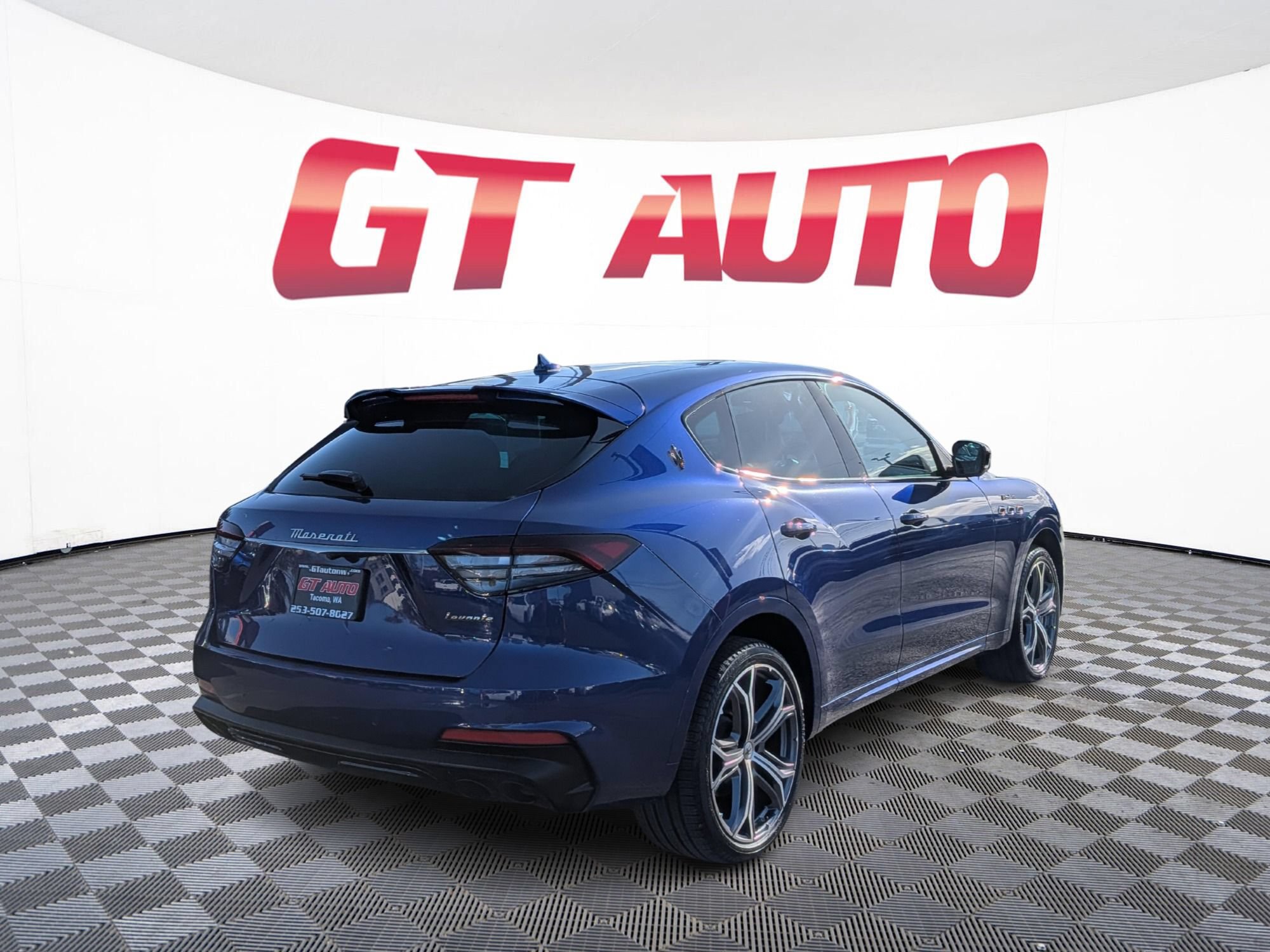 Used 2022 Maserati Levante Modena AWD/4WD image 4
