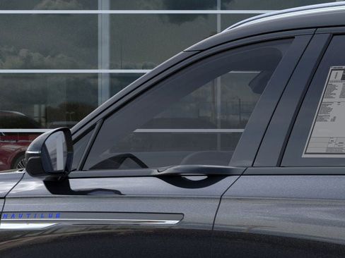 New 2026 Lincoln Nautilus Reserve image 20