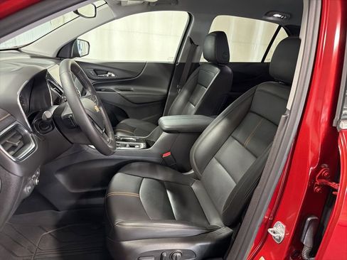 Certified 2022 Chevrolet Equinox Premier w/ LPO, Floor Liner Package AWD/4WD image 5