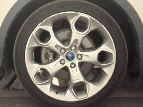 Used 2014 Ford Escape Titanium FWD image 9
