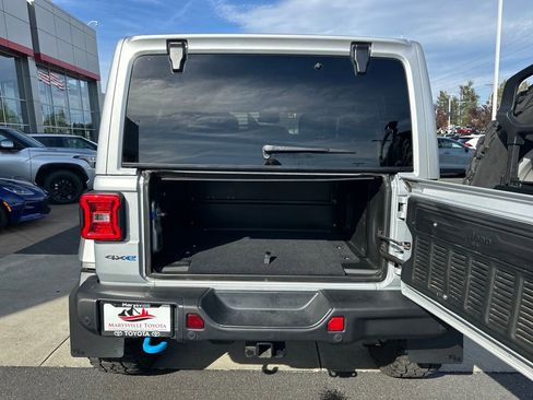 Used 2024 Jeep Wrangler Unlimited Rubicon 4xe image 25