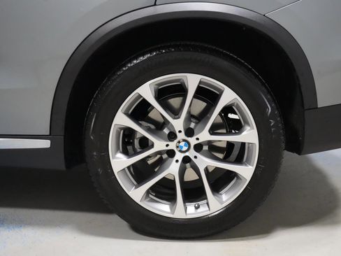 Used 2025 BMW X5 xDrive40i image 32