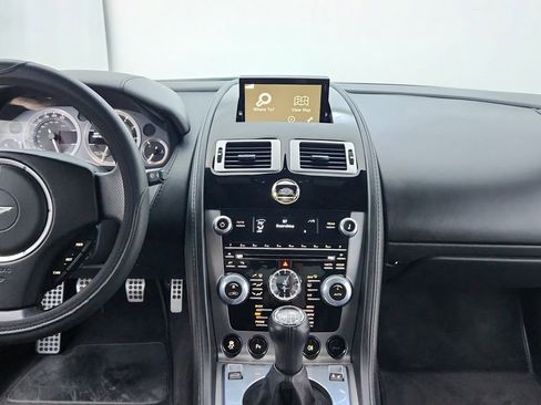 Used 2015 Aston Martin V8 Vantage Coupe RWD image 21