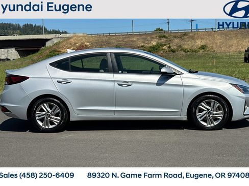 Used 2020 Hyundai Elantra Value Edition FWD image 2
