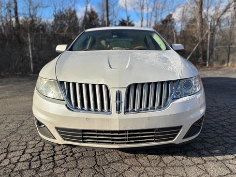 Used 2010 Lincoln MKS image 8