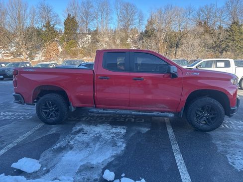 Used 2019 Chevrolet Silverado 1500 Custom Trail Boss w/ Custom Convenience Package image 4