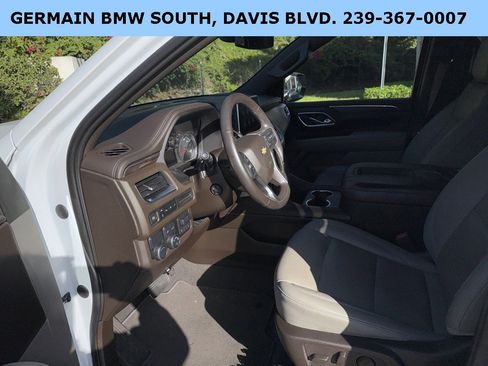 Used 2021 Chevrolet Tahoe LT w/ LT Signature Package image 12