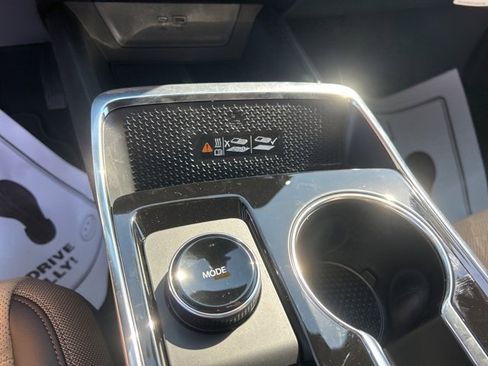 New 2026 Chevrolet Equinox ACTIV w/ Safety and Technology Package image 26