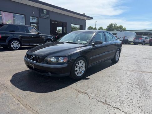 Used 2004 Volvo S60 2.5T FWD image 2