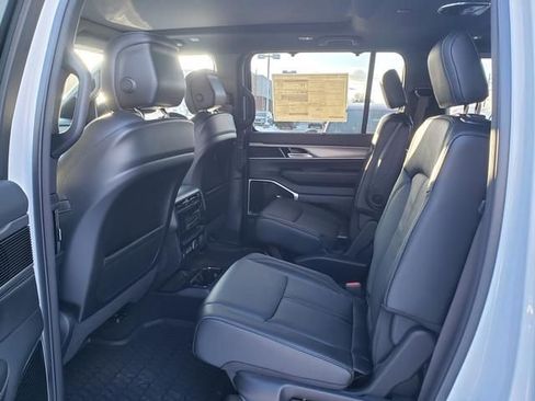 New 2026 Jeep Grand Wagoneer Limited image 8