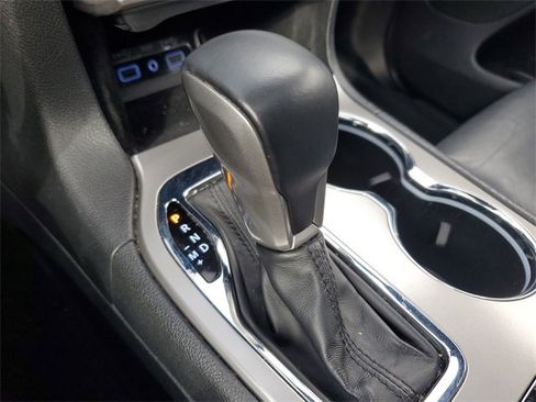 Used 2022 Jeep Grand Cherokee Limited image 29