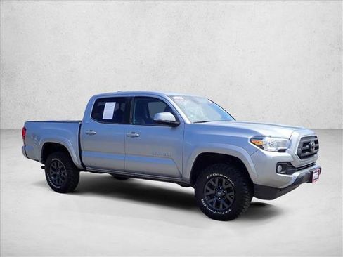 Used 2021 Toyota Tacoma SR5 w/ Technology Package AWD/4WD image 6