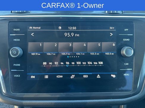 Used 2023 Volkswagen Tiguan SE image 22