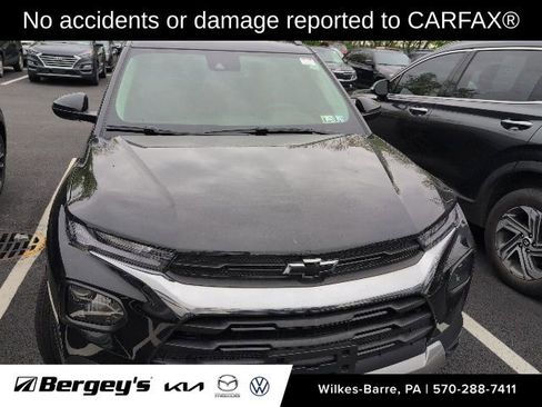 Used 2023 Chevrolet TrailBlazer LT w/ Convenience Package AWD/4WD image 2