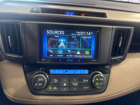 Used 2013 Toyota RAV4 XLE AWD/4WD image 28