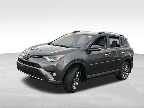 Used 2018 Toyota RAV4 Limited image 3