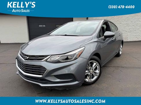 Used 2018 Chevrolet Cruze LT w/ Convenience Package image 1