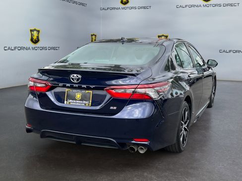 Used 2022 Toyota Camry SE FWD image 5