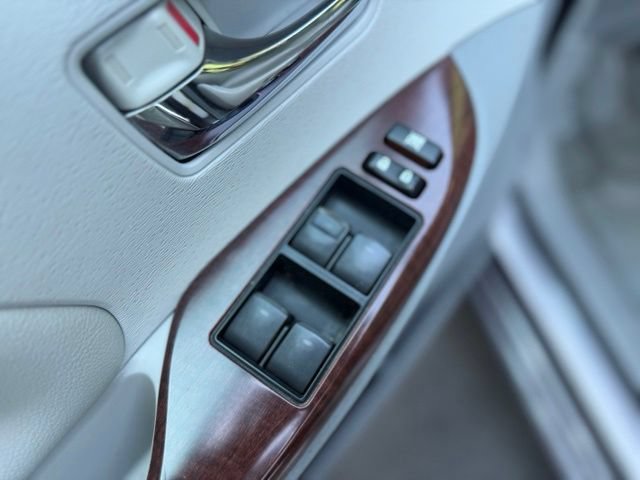 Used 2012 Toyota Sienna XLE FWD image 13