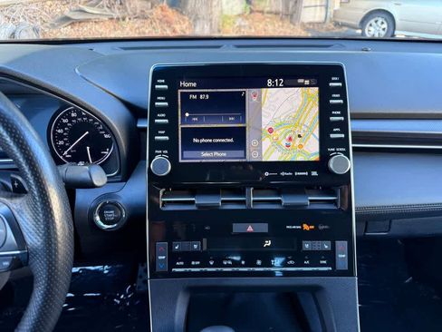 Used 2019 Toyota Avalon Touring FWD image 17
