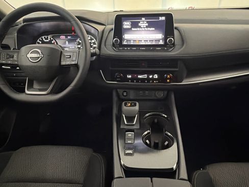 New 2026 Nissan Rogue SV FWD image 19