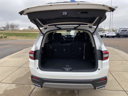 Used 2023 Honda Pilot Touring image 25