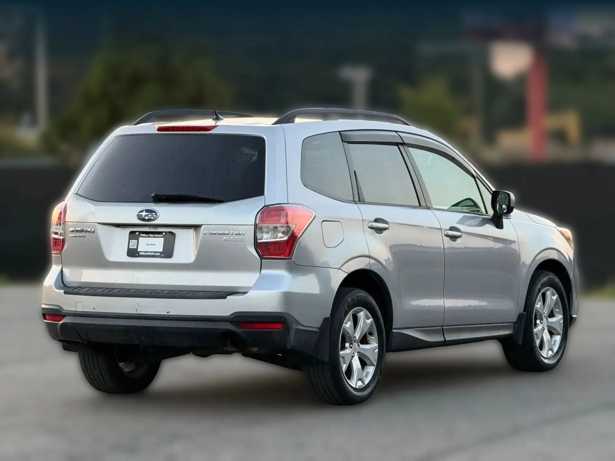 Used 2014 Subaru Forester 2.5i Premium w/ Popular Package #2 AWD/4WD image 9