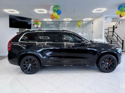 Used 2017 Volvo XC90 T6 Momentum w/ Vision Package AWD/4WD image 5