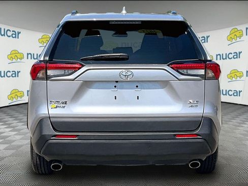 Used 2025 Toyota RAV4 XLE AWD/4WD image 5