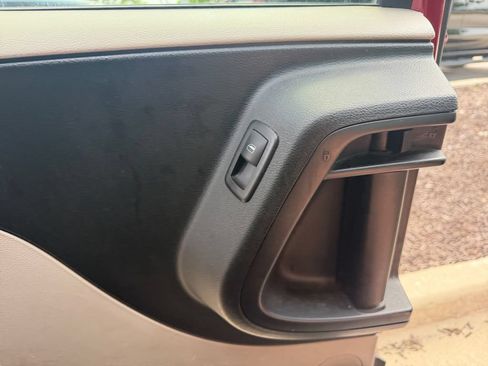 Used 2011 Dodge Grand Caravan Crew w/ Entertainment Group 1 FWD image 33