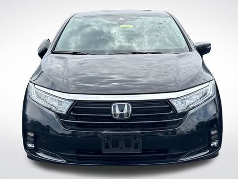Used 2024 Honda Odyssey Touring image 3