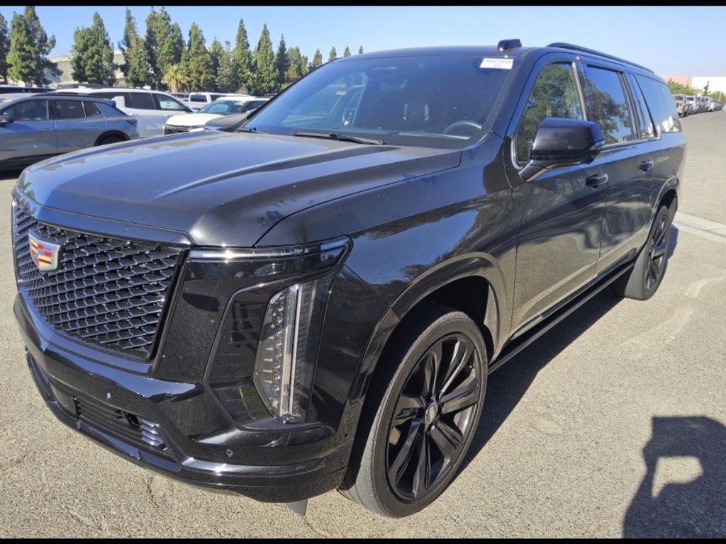 Used 2025 Cadillac Escalade ESV Sport Platinum AWD/4WD image 3