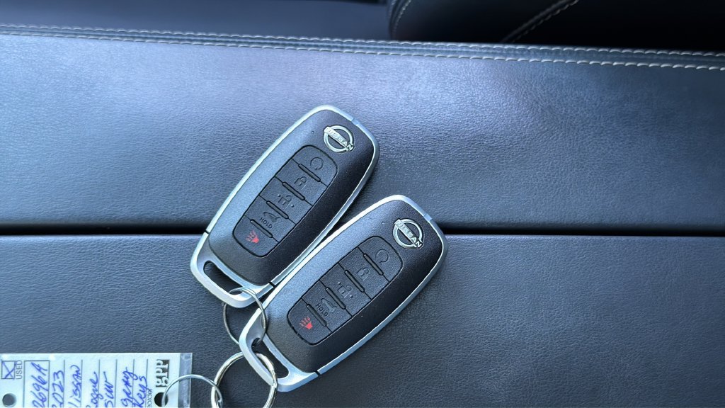 Used 2023 Nissan Rogue SL w/ SL Premium Package AWD/4WD image 25