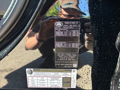 Certified 2025 Land Rover Defender 110 S AWD/4WD image 35