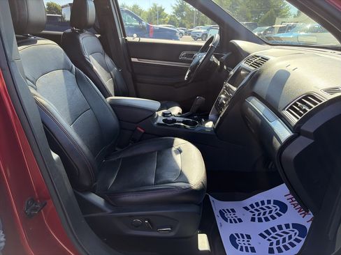 Used 2018 Ford Explorer Sport w/ Equipment Group 401A AWD/4WD image 32