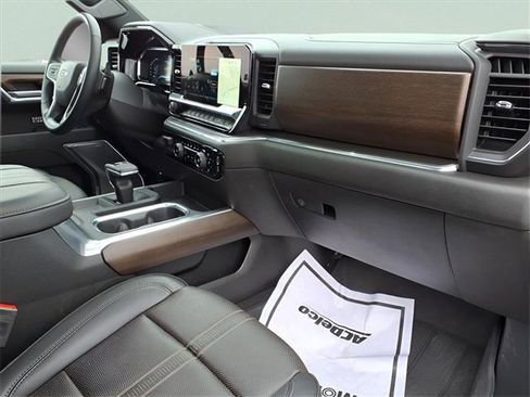 Used 2025 Chevrolet Silverado 1500 High Country w/ High Country Premium Package image 24