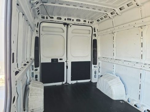 Used 2023 RAM ProMaster 2500 FWD image 10