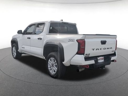 Used 2025 Toyota Tacoma TRD Off-Road w/ TRD Off Road Upgrade Package AWD/4WD image 4