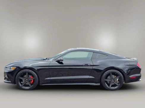Used 2017 Ford Mustang Coupe w/ Equipment Group 051A RWD image 8