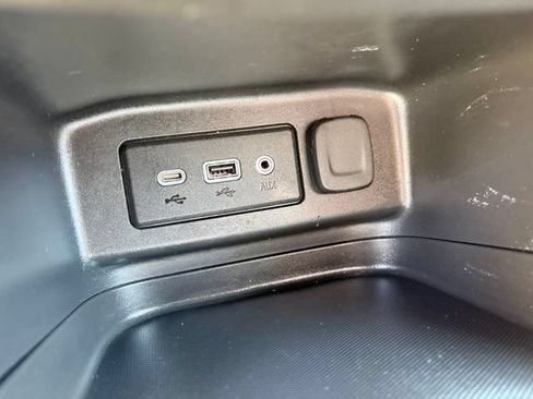 Used 2022 Chevrolet Equinox LT FWD image 20