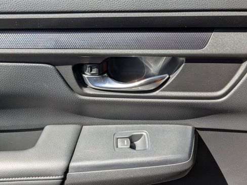 Used 2025 Honda CR-V LX image 26