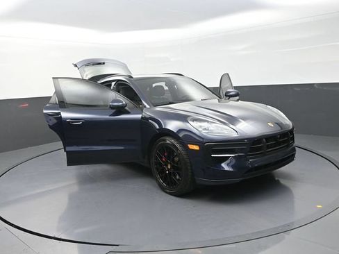 Used 2021 Porsche Macan GTS AWD/4WD image 37