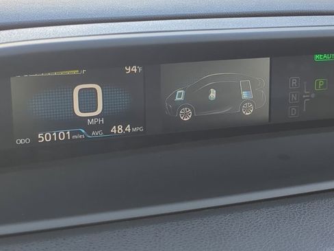 Used 2021 Toyota Prius XLE image 25