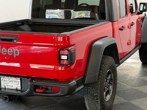 Used 2022 Jeep Gladiator Rubicon w/ LED Lighting Group AWD/4WD image 12