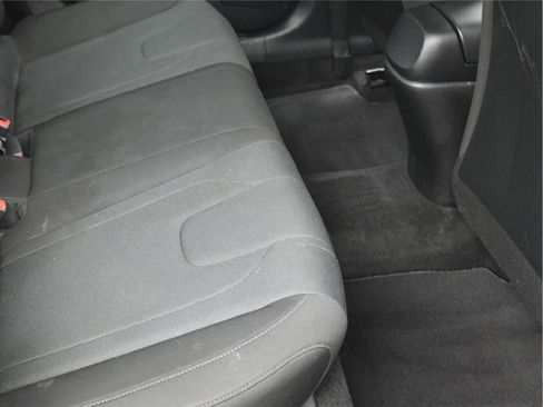 Used 2022 Hyundai Elantra SE FWD image 8