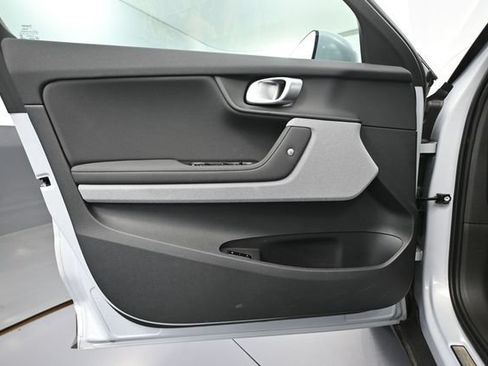 Used 2024 Polestar Polestar 2 AWD/4WD image 18