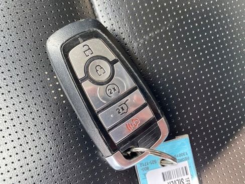 Used 2023 Ford Escape Platinum image 24