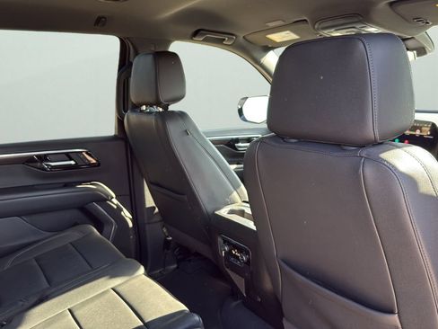 Used 2025 Chevrolet Tahoe LT RWD image 26